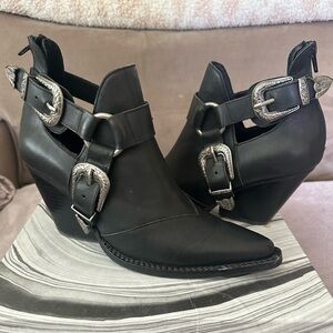 Jeffrey Campbell Leather Shoe Sz 7